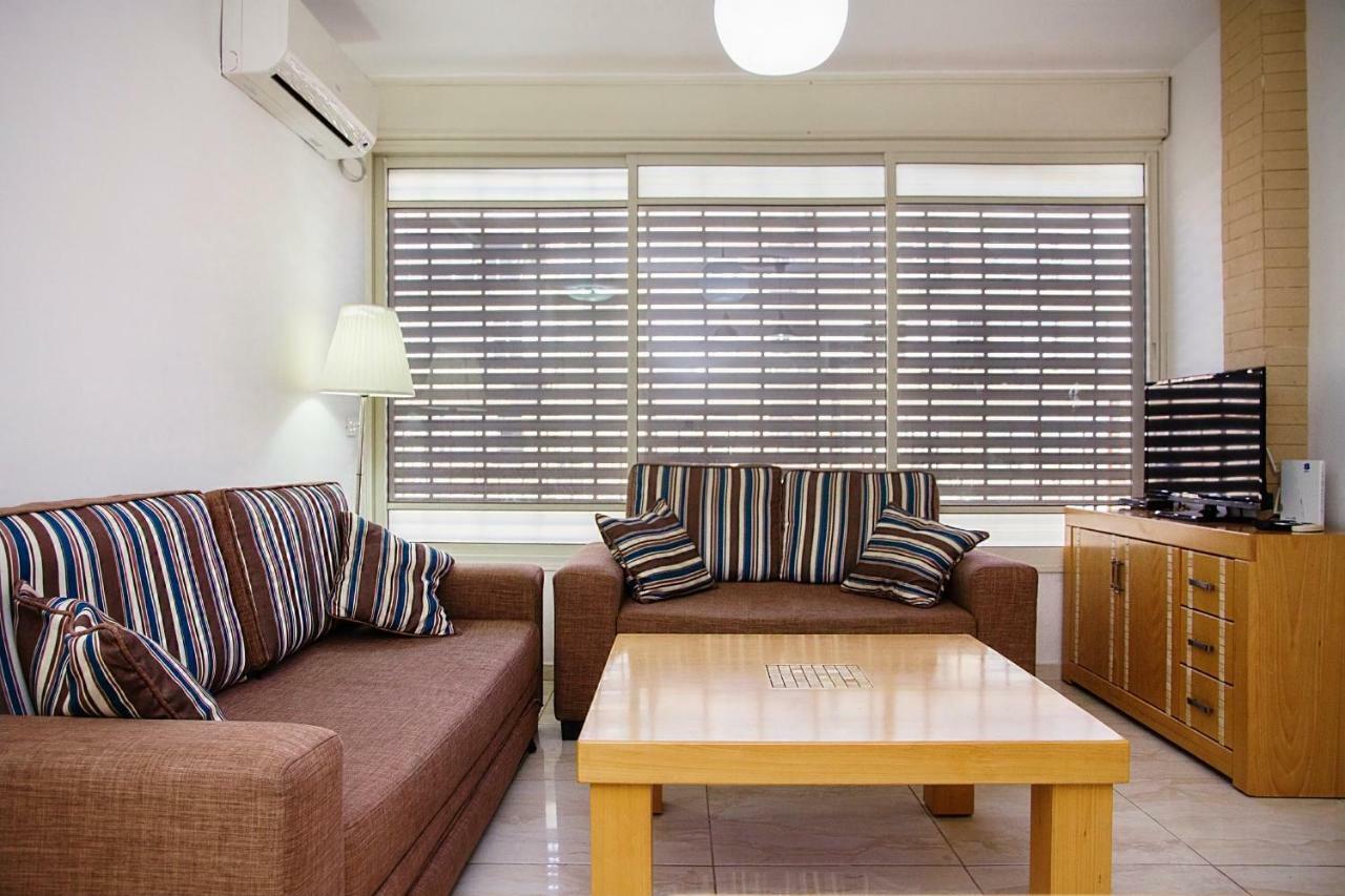 Apartments4You Dinara Bat Yam Exterior foto